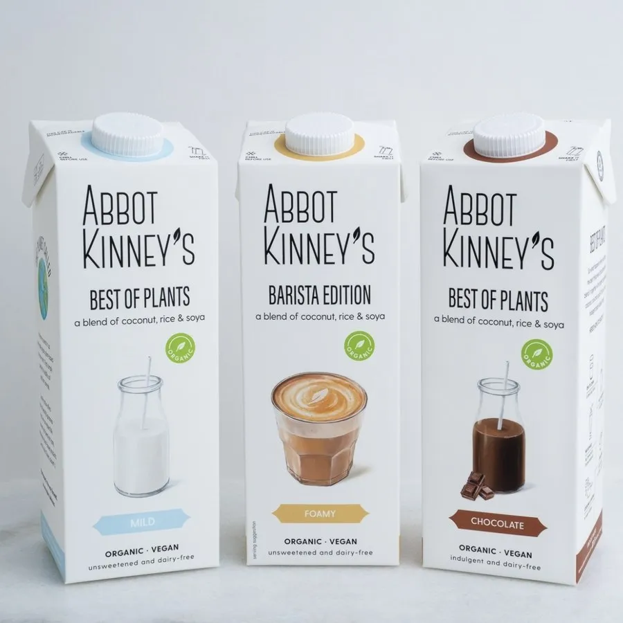 Drie pakken Best of Plants van Abbot Kinney’s: Mild, Barista Edition en Chocolate.